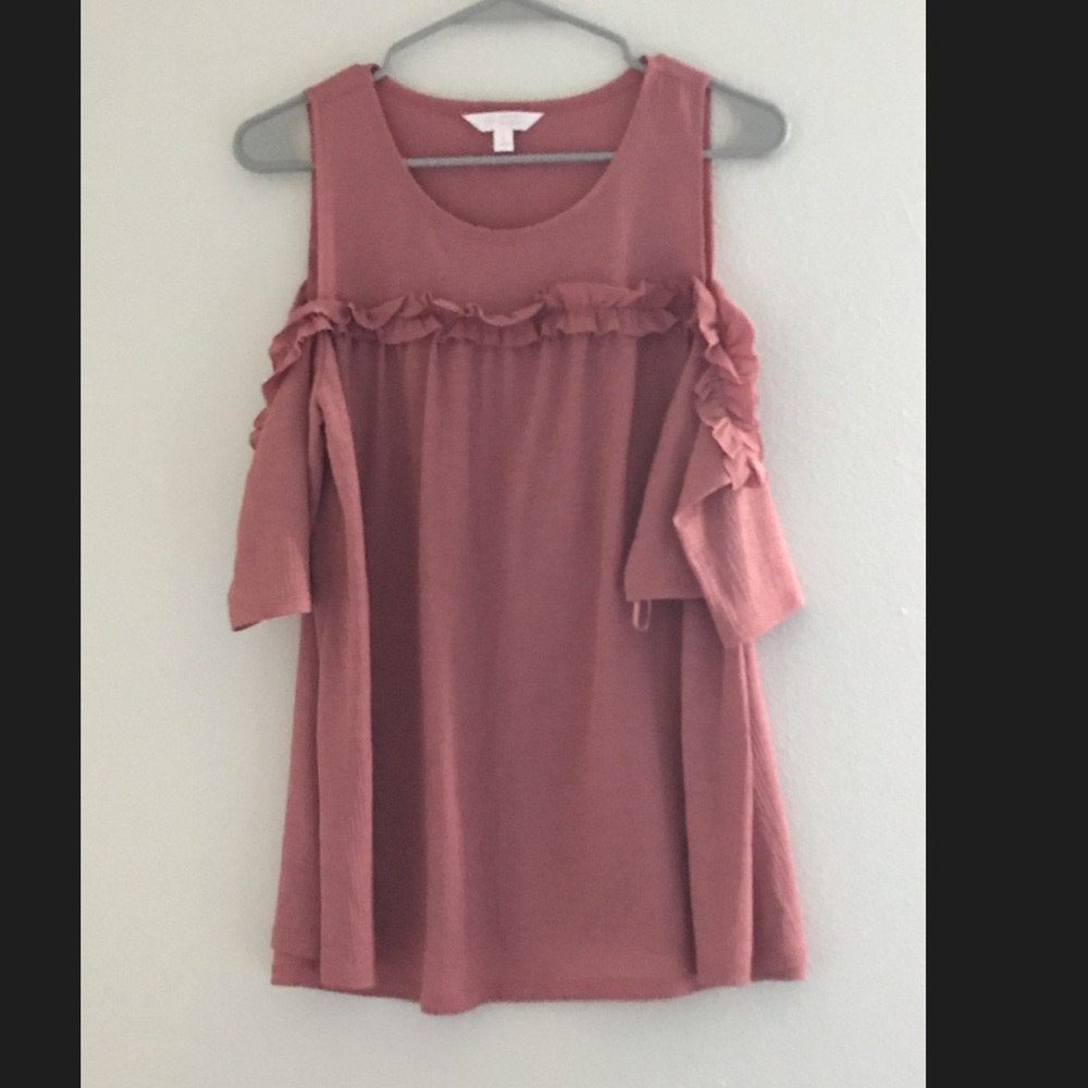 Cut Out Shoulder Shirt